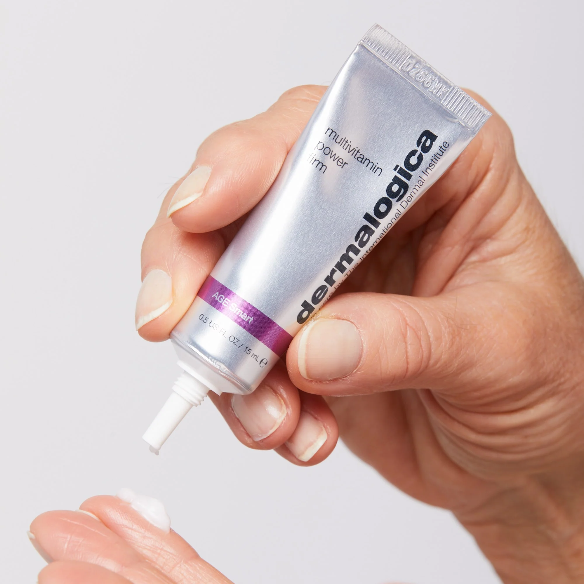 Dermalogica Multivitamin Power Firm Eye Cream - Image 4