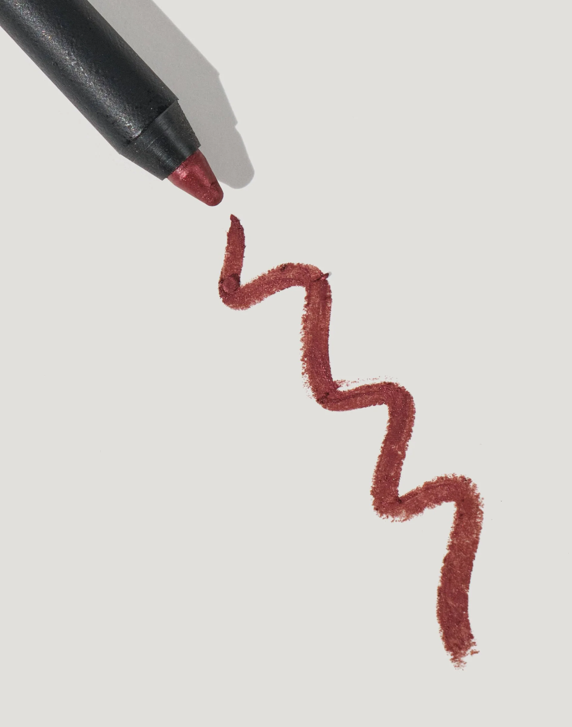 et al. Line + Define Eyeliner - Image 11