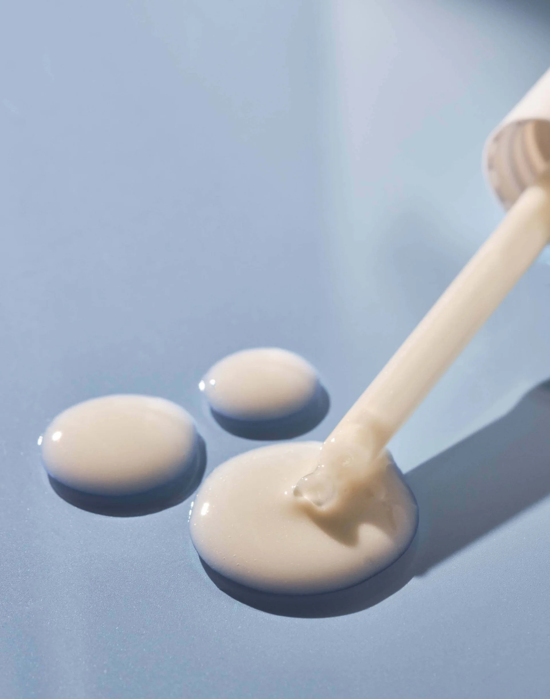 et al. Radiant Primer Anti Pollution Serum - Image 2