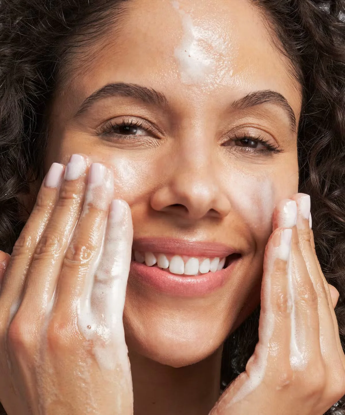 NeoStrata Resurface Foaming Glycolic Wash - Image 2