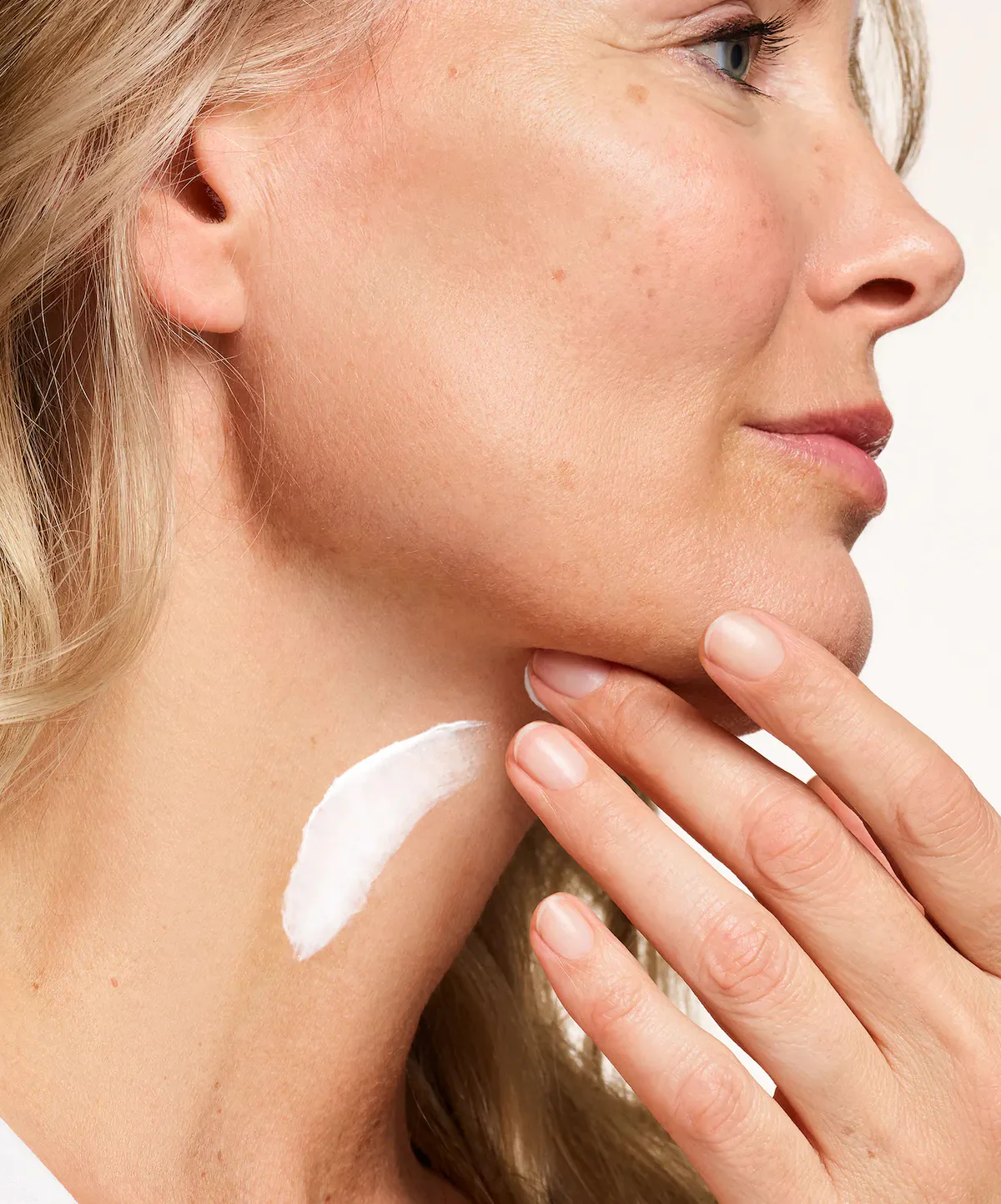 NeoStrata Skin Active Triple Firming Neck Cream - Image 4